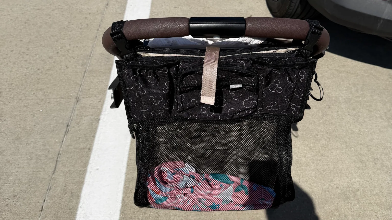 Organisateur ajouté au guidon de la Cybex Orfeo 4